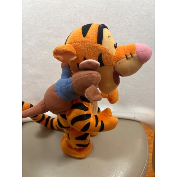 Disney Winnie The Pooh Tigger & Roo Plush Toy By Mattel 1999 - Picture 2 of 7